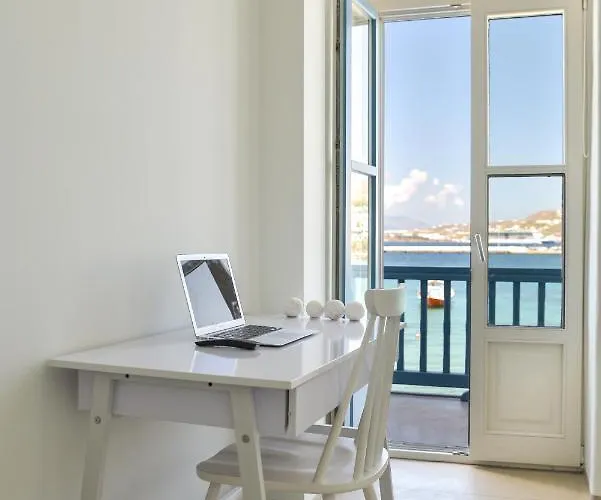 White Memories, Seafront Luxury Mykonos 度假居 *